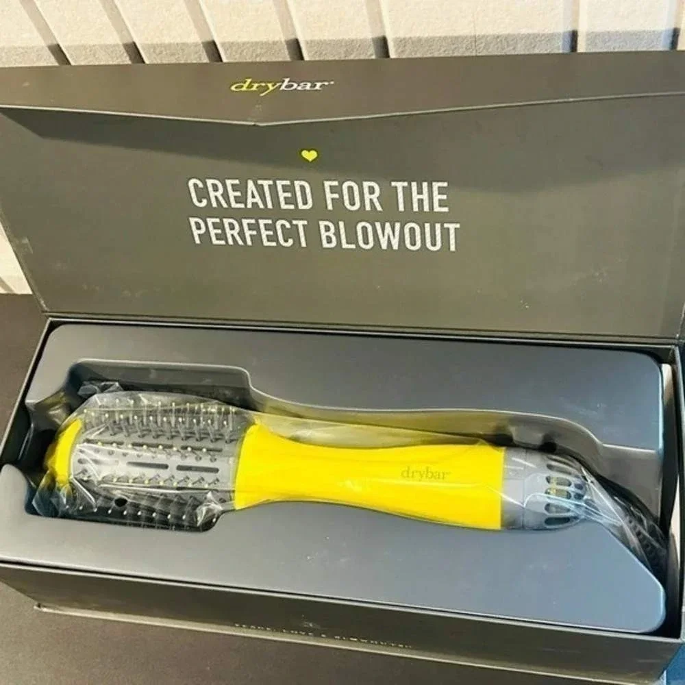 Drybar The Single Shot Oval Blow Dryer Brush - New